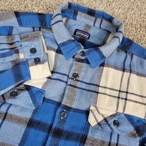 Patagonia Organic Cotton Mens XL Blue White Plaid Button Up Flannel LS Workshirt